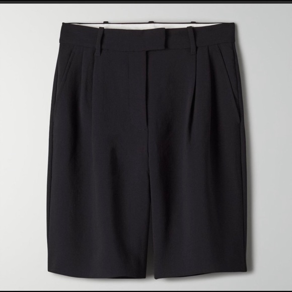 Aritzia Pants - ARITZIA LIKERICK SHORTS BLACK